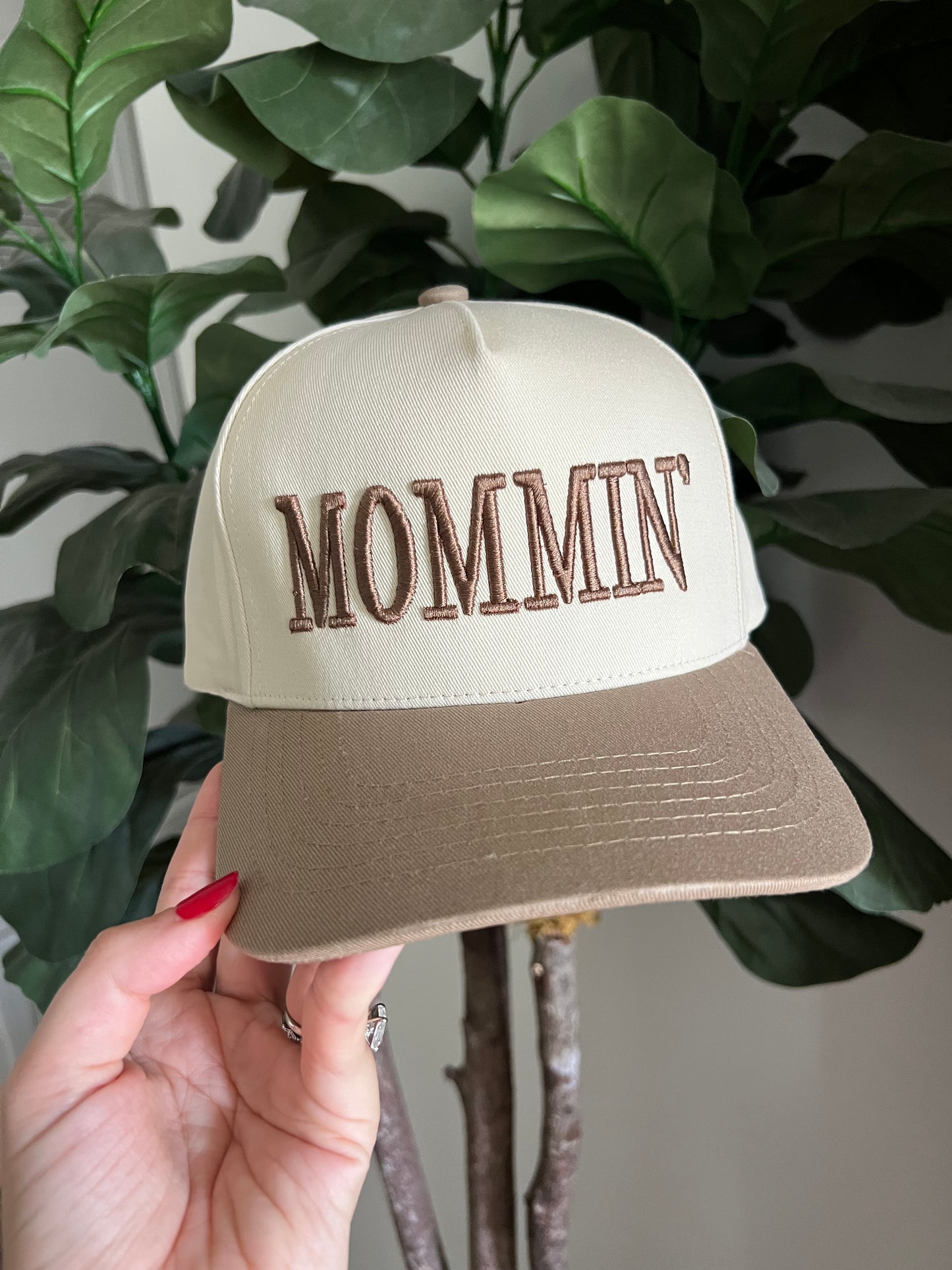 Mommin'