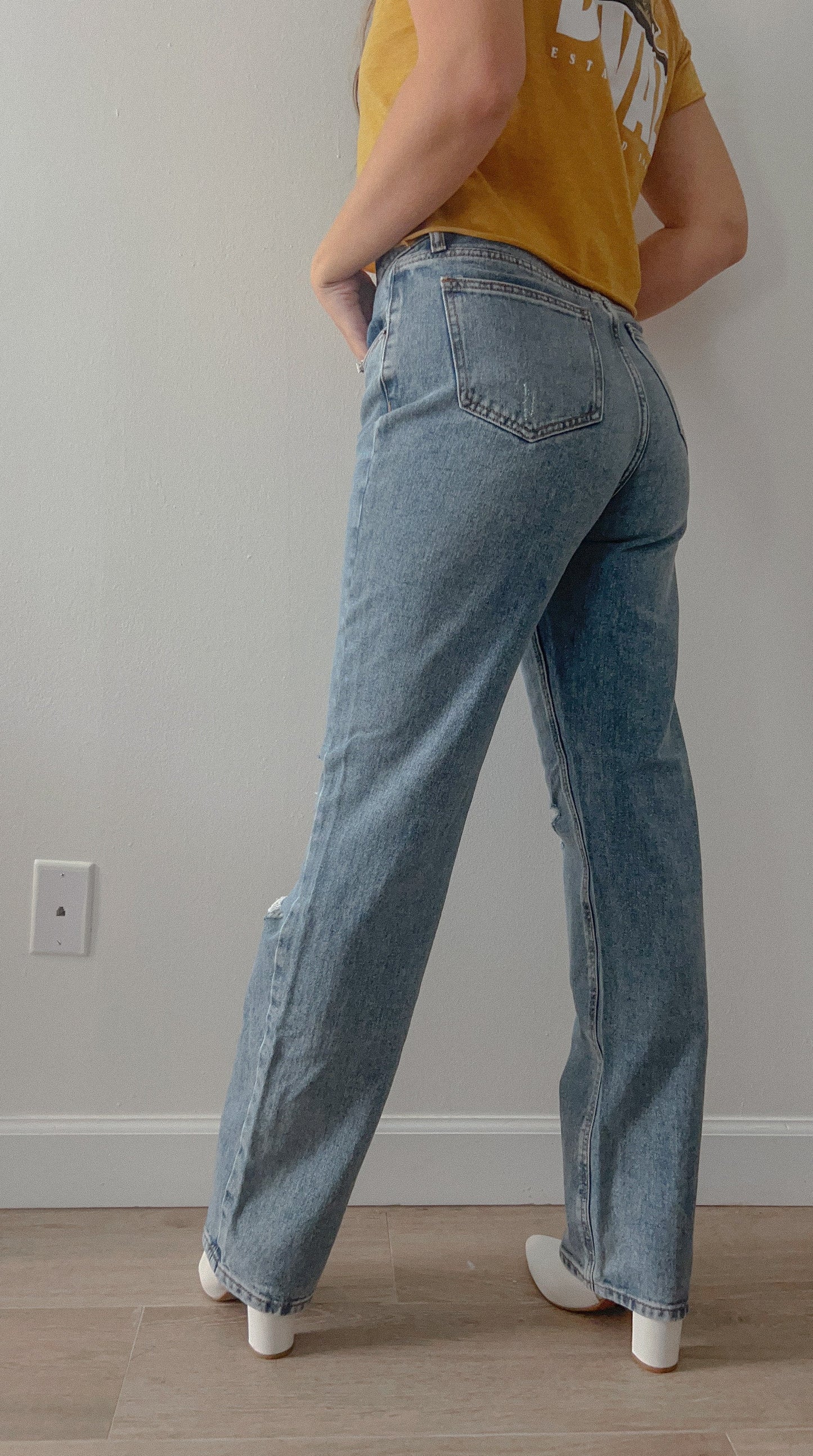 Straight Jeans