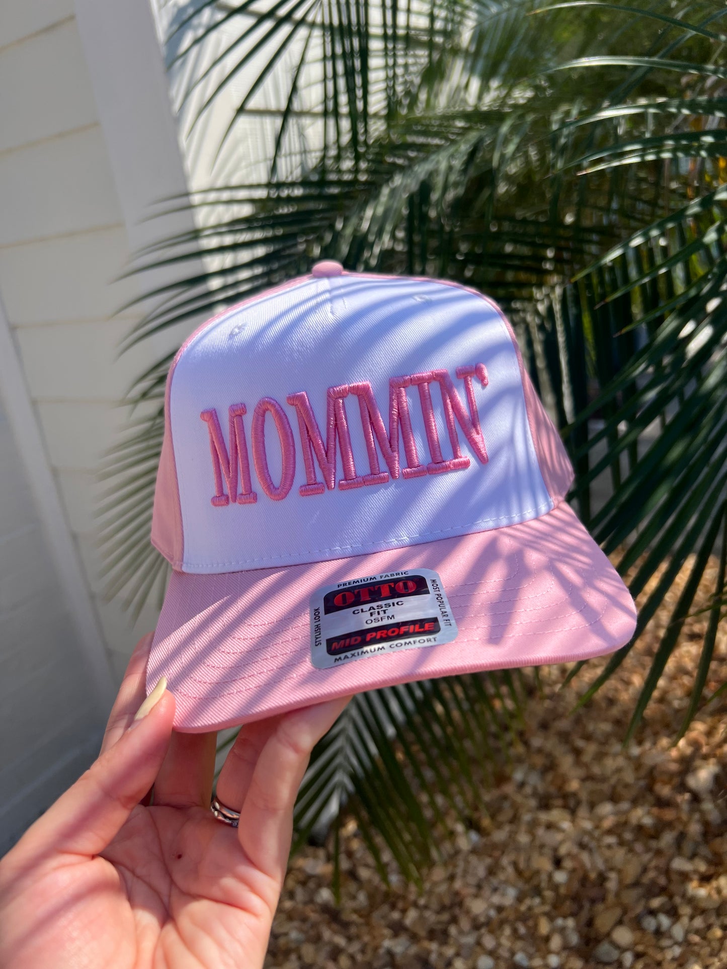 Mommin'